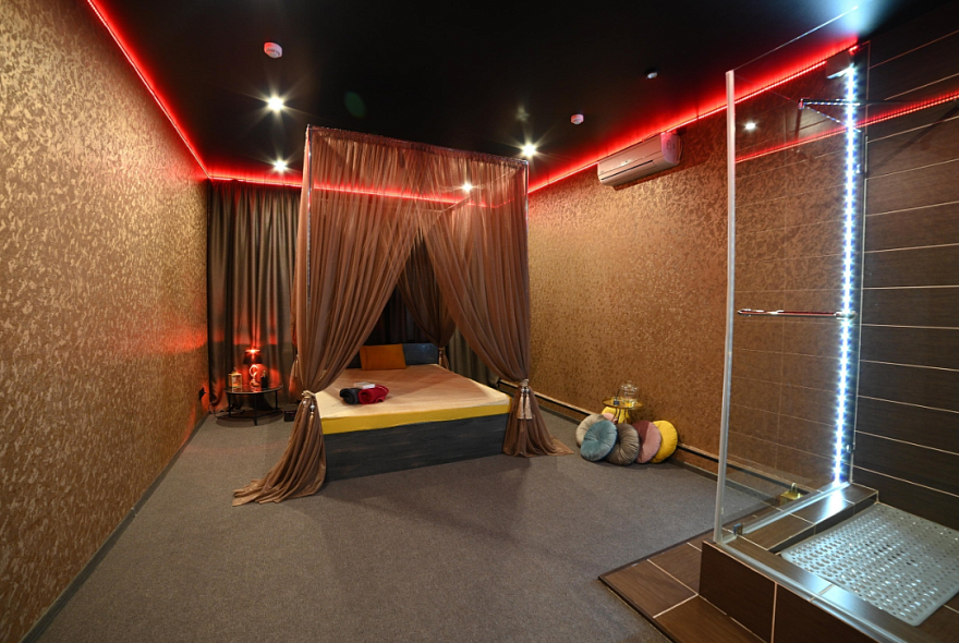 Реальные фото салона эротического массажа Best в городе Барнаул